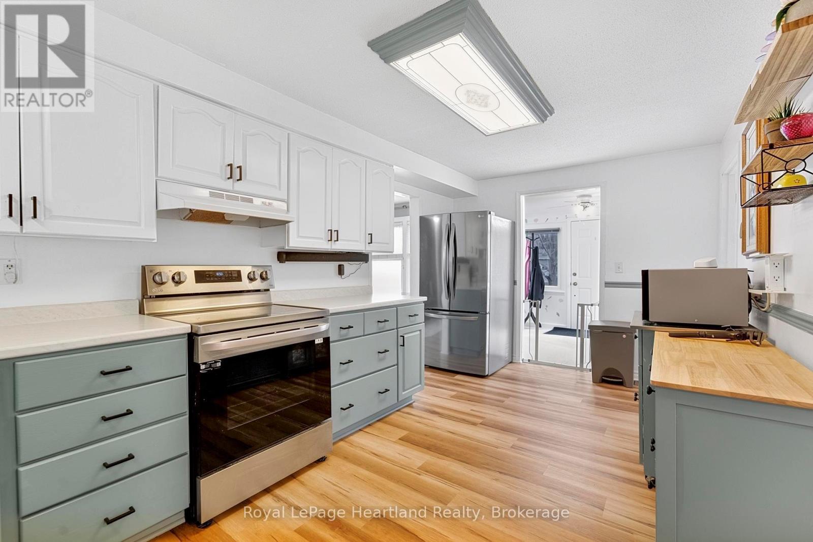 164 Bayfield Road, Goderich (Goderich (Town)), ON - Indoor Photo Showing Kitchen