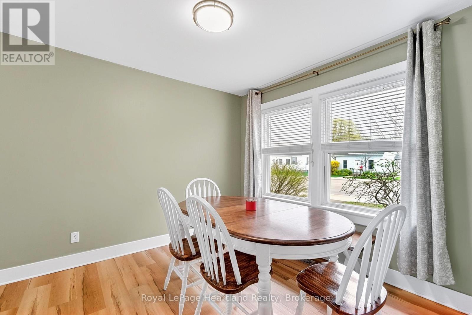 164 Bayfield Road, Goderich (Goderich (Town)), ON - Indoor Photo Showing Dining Room