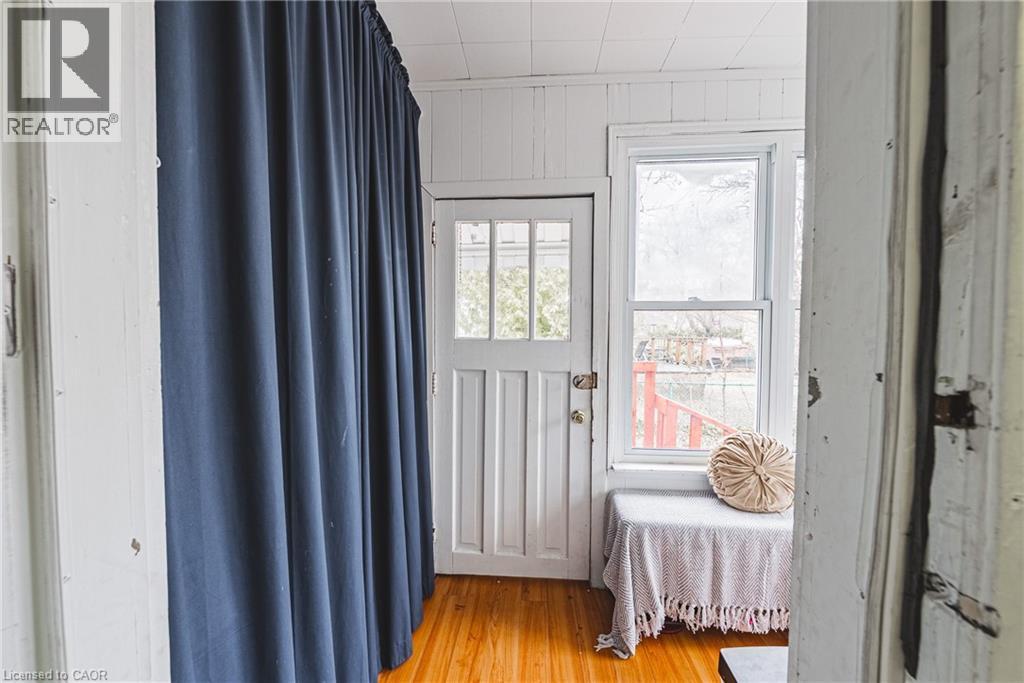 5 West 3Rd Street, Hamilton, ON - Indoor Photo Showing Other Room