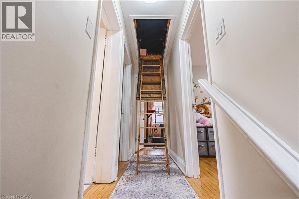 5 West 3Rd Street, Hamilton, ON - Indoor Photo Showing Other Room