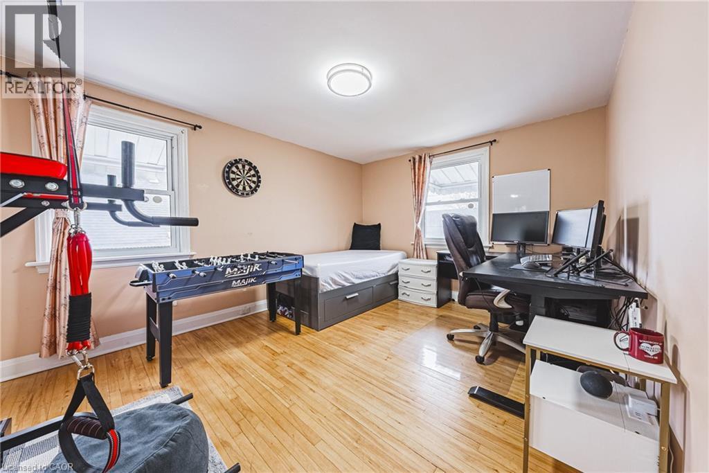 5 West 3Rd Street, Hamilton, ON - Indoor Photo Showing Office