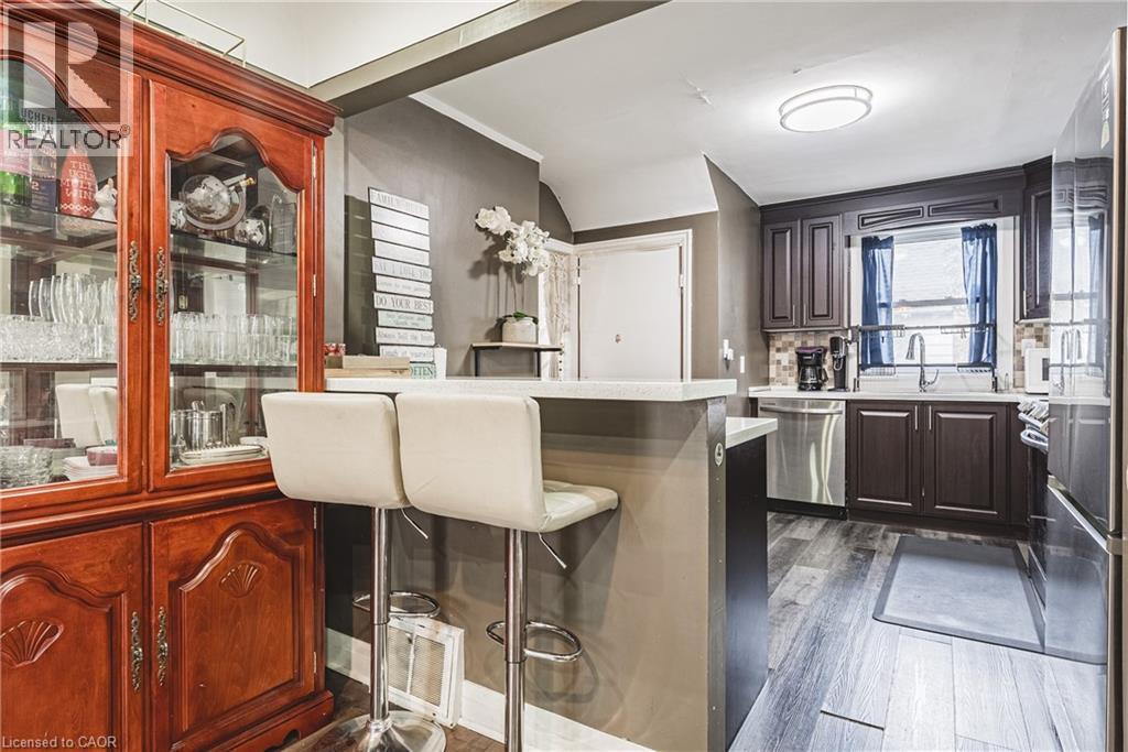 5 West 3Rd Street, Hamilton, ON - Indoor