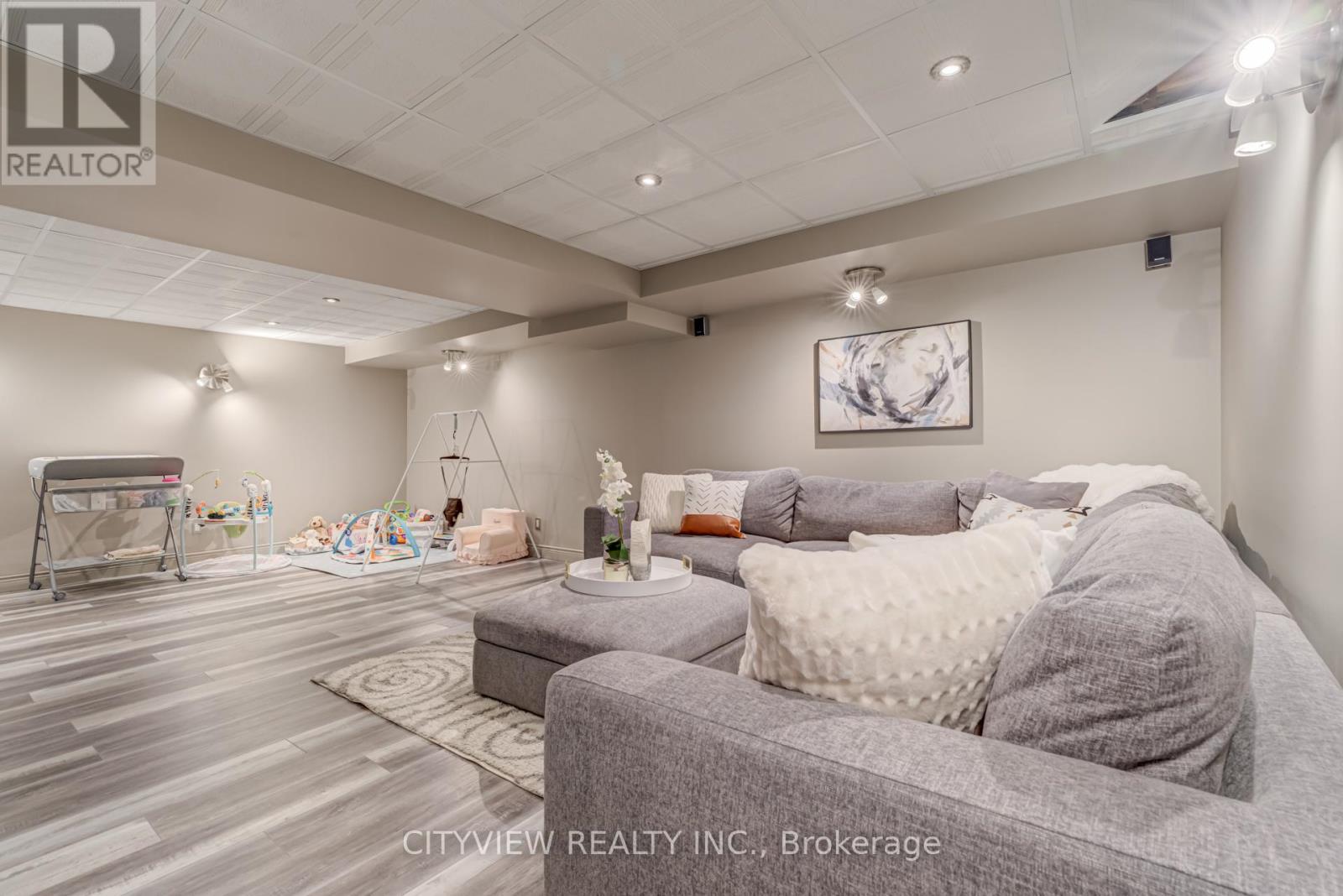 3339 Cactus Gate, Mississauga, ON - Indoor Photo Showing Bedroom
