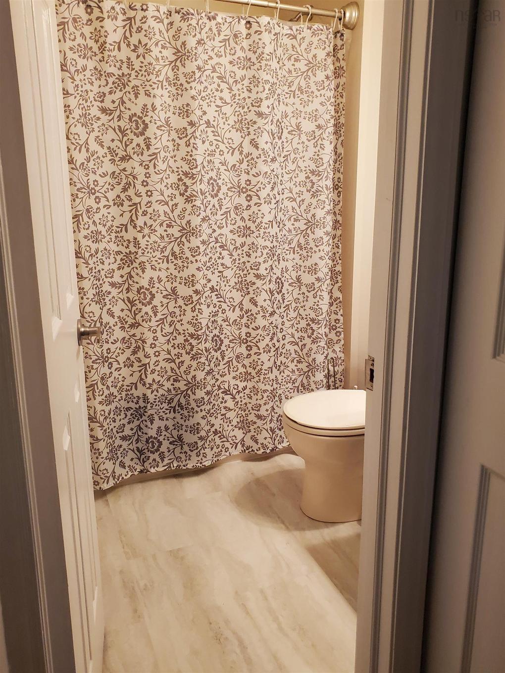 206 158 Farnham Gate Road, Halifax, NS