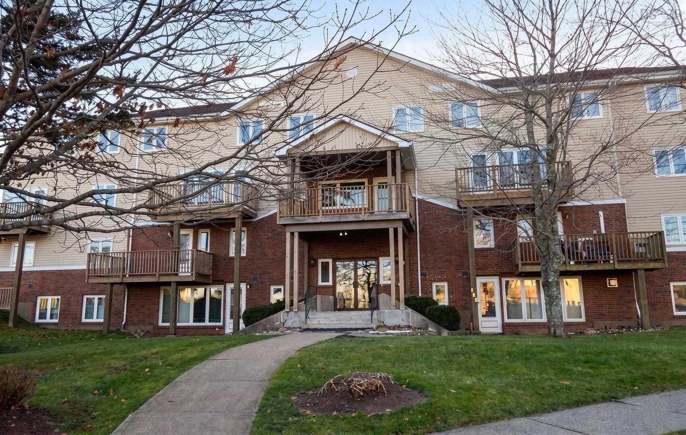206 158 Farnham Gate Road, Halifax, NS