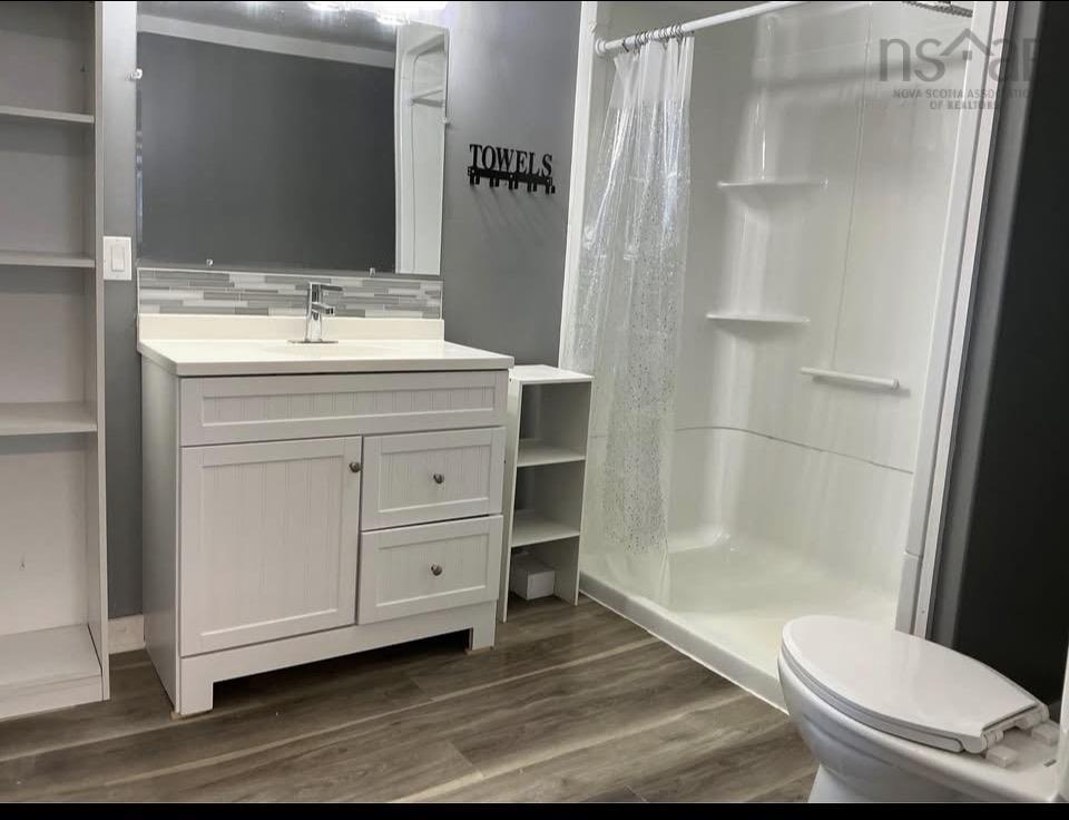 492 Highway 8, Milton, NS