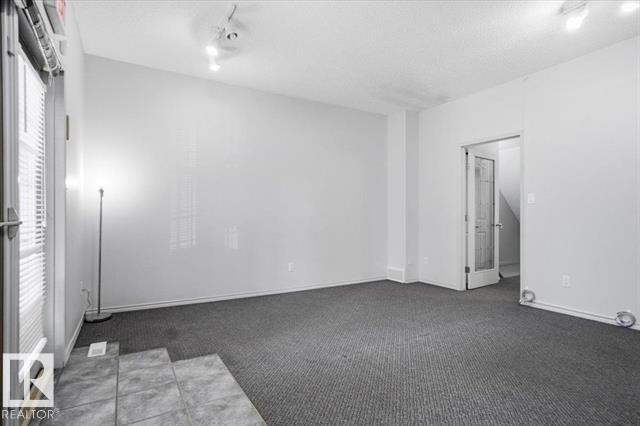 #3 10235 111 Street Nw, Edmonton, AB
