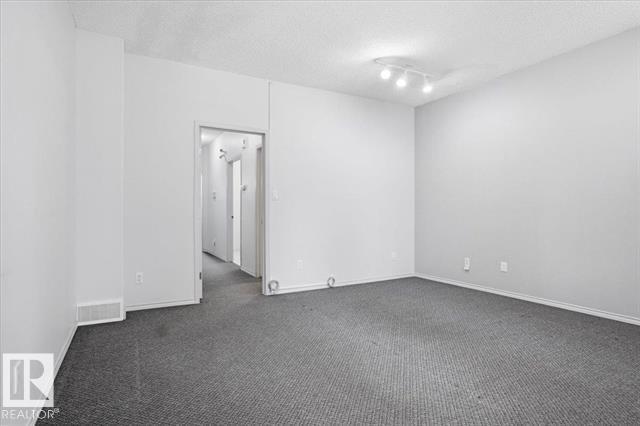 #3 10235 111 Street Nw, Edmonton, AB