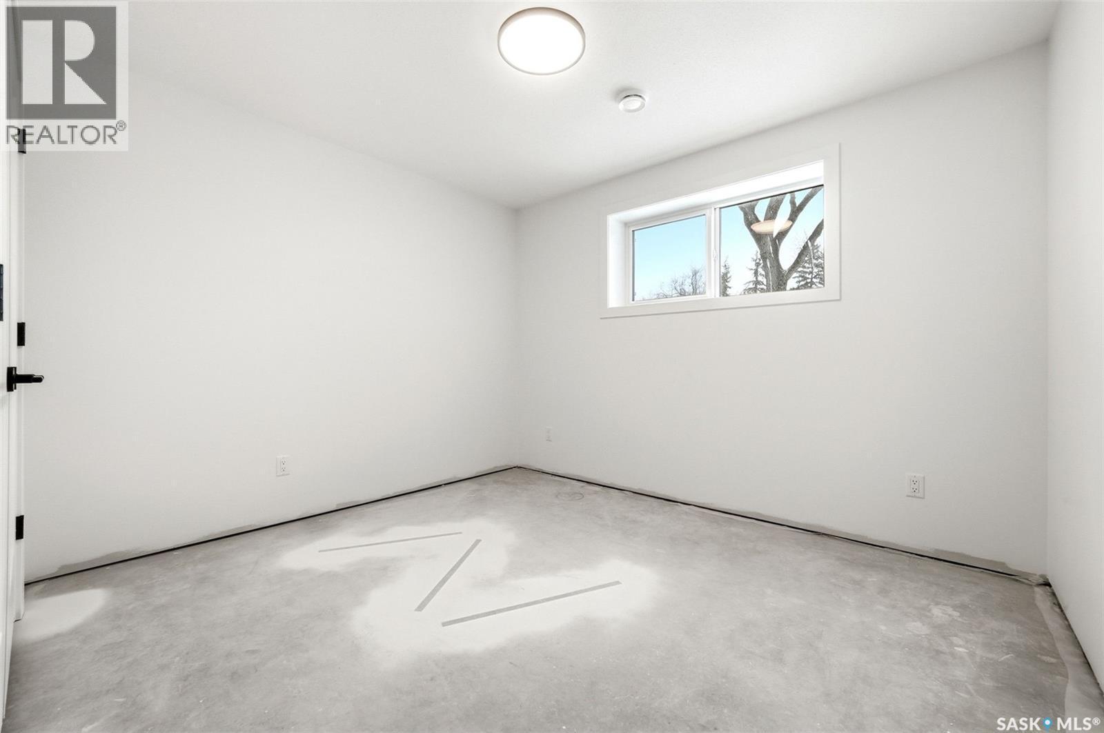 3023 Regina Avenue, Regina, SK - Indoor Photo Showing Other Room
