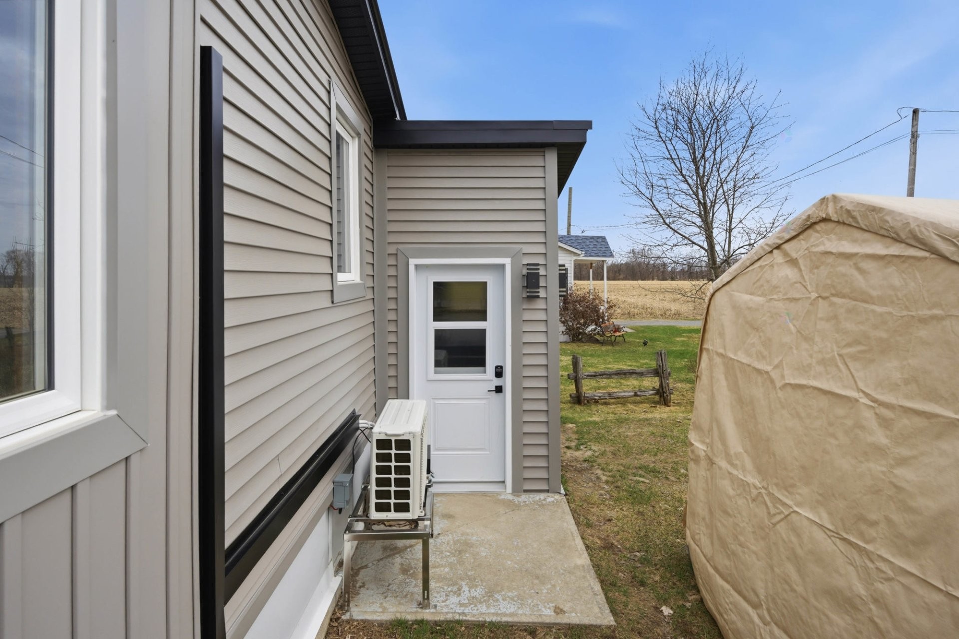 Exterior - 23 Rue Aldéas-Lachapelle, Saint-François-Du-Lac, QC - Outdoor With Exterior