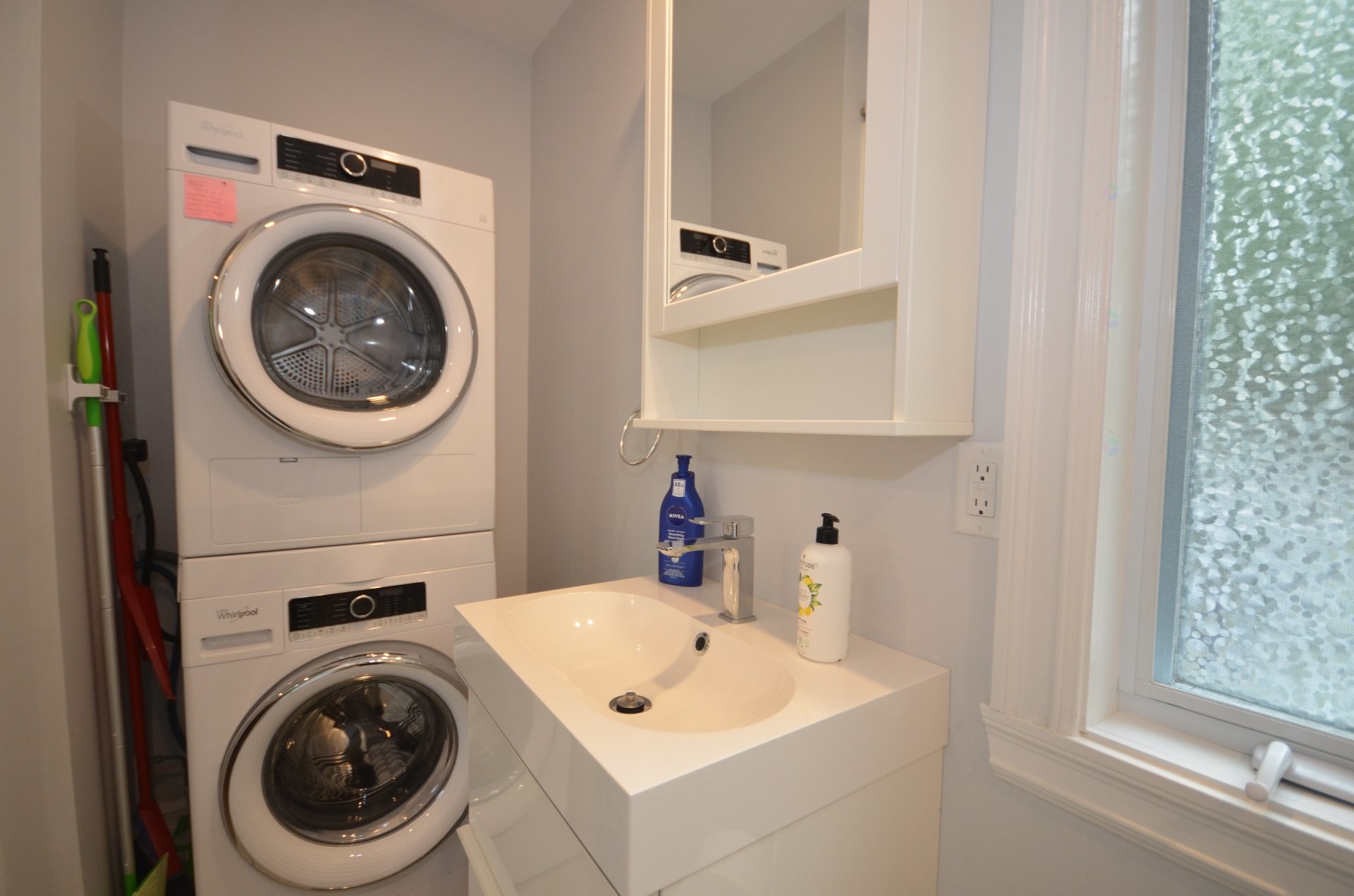 Salle de bains - 112 Côte Commandant, Mont-Tremblant, QC - Indoor Photo Showing Laundry Room