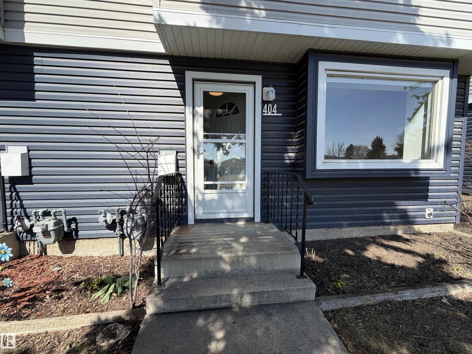 404 Hermitage Rd Nw, Edmonton, AB