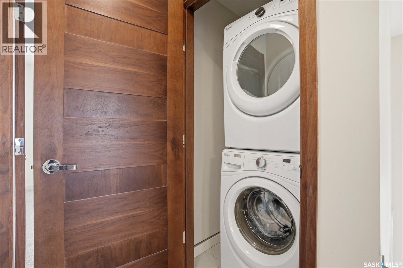 516 Pichler Way, Saskatoon, SK - Indoor Photo Showing Laundry Room