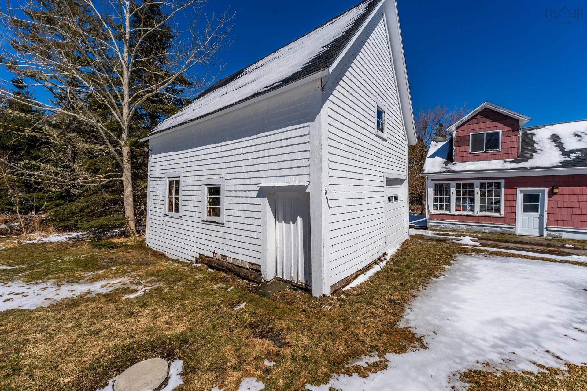 46 Highway 335, Pubnico, NS