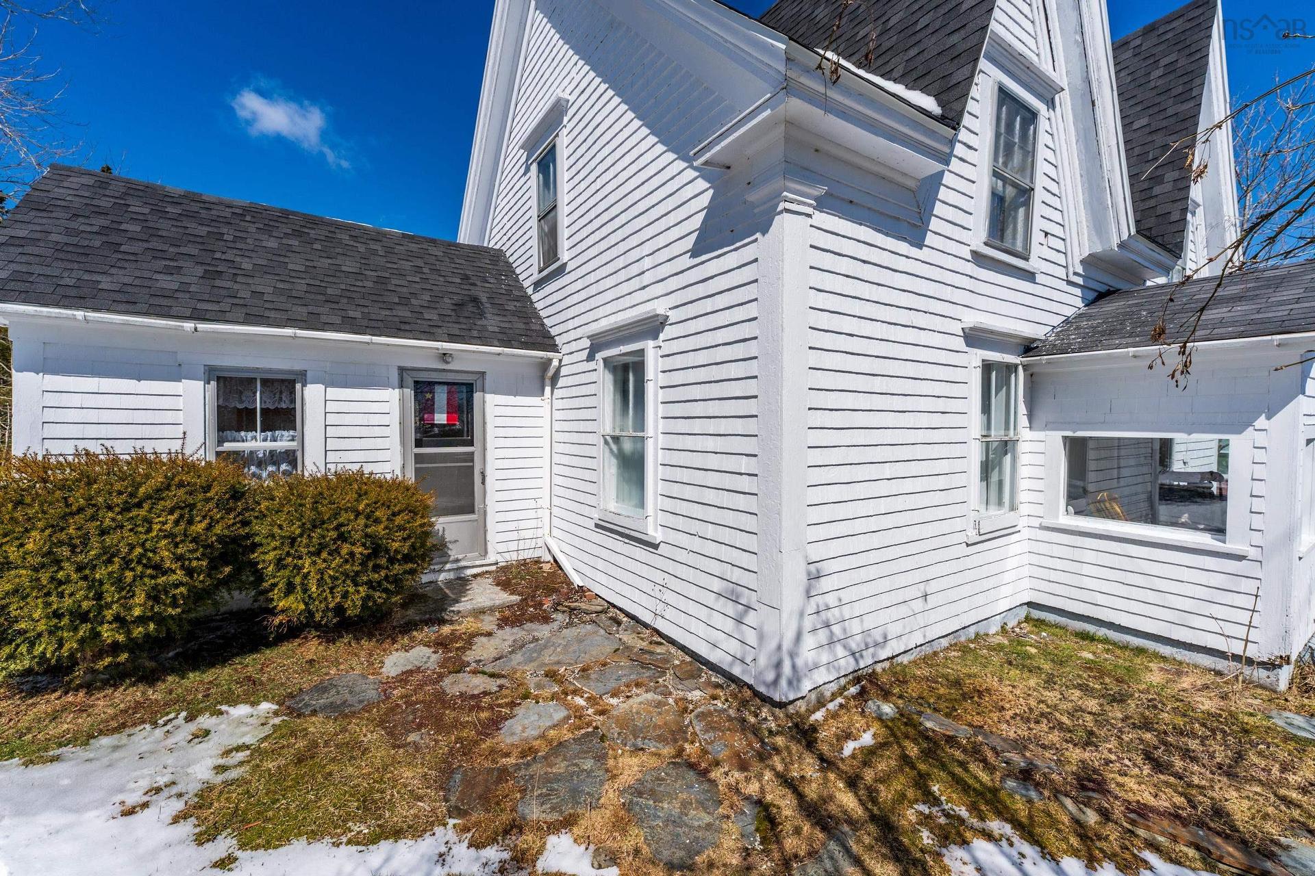 46 Highway 335, Pubnico, NS