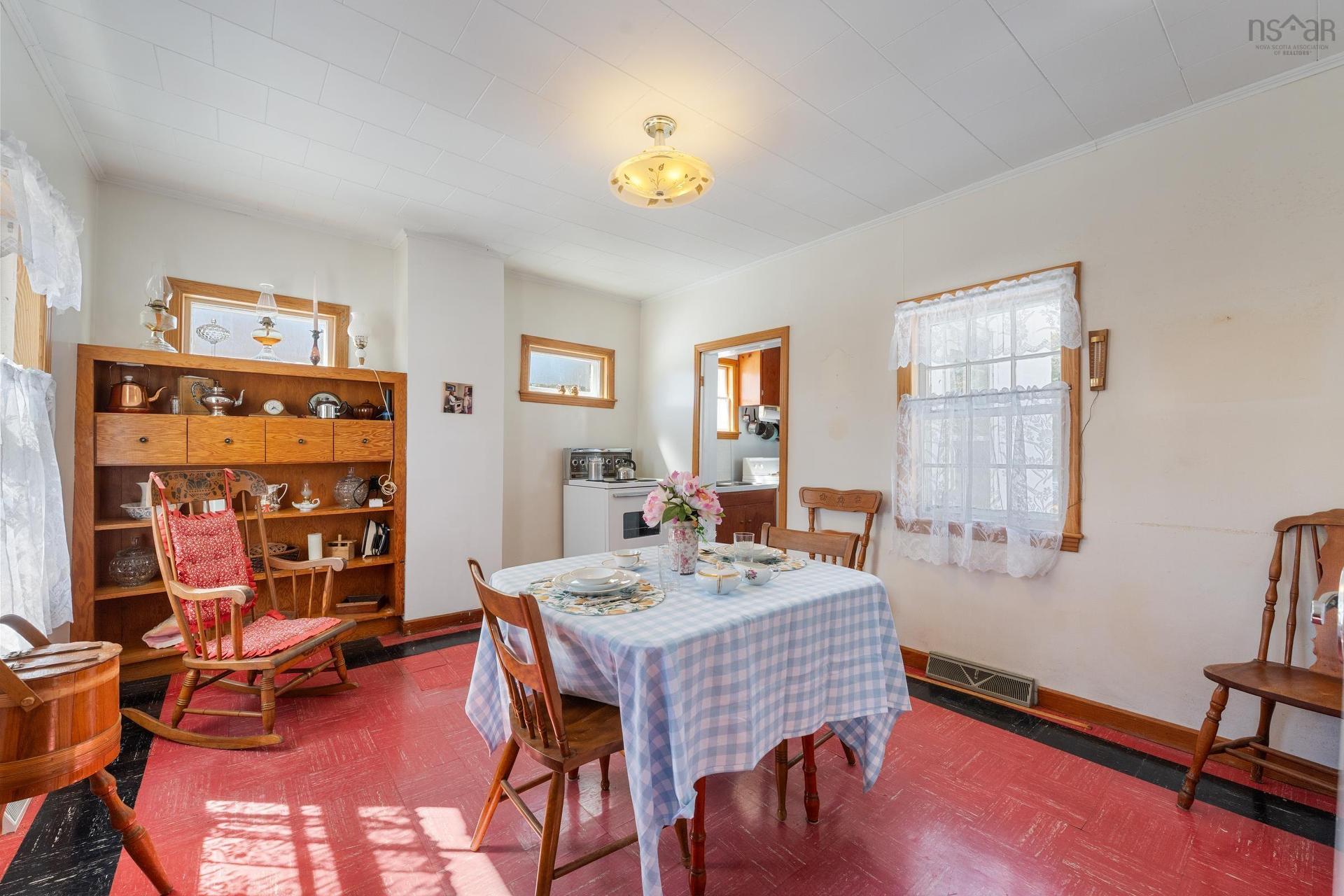 46 Highway 335, Pubnico, NS