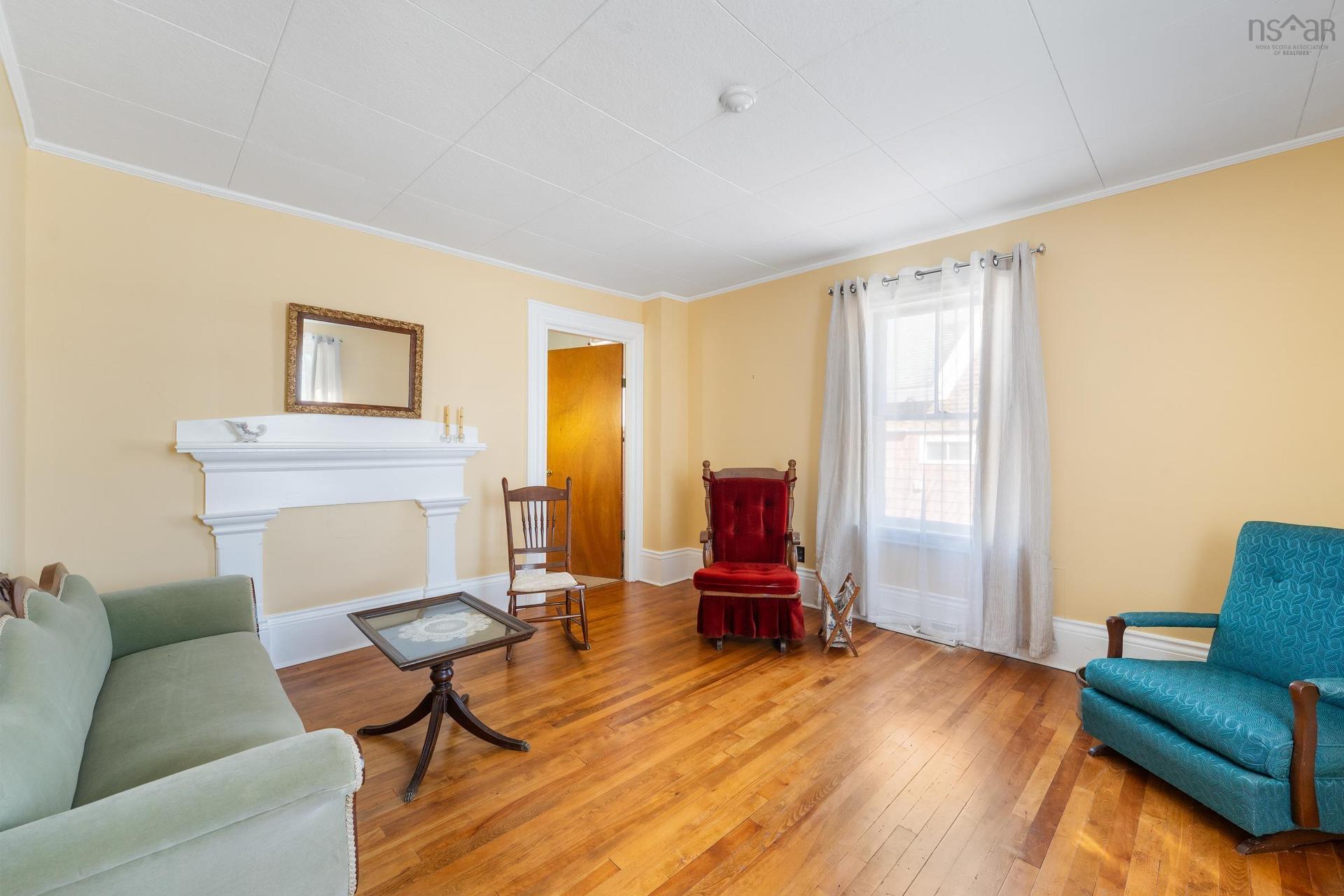 46 Highway 335, Pubnico, NS