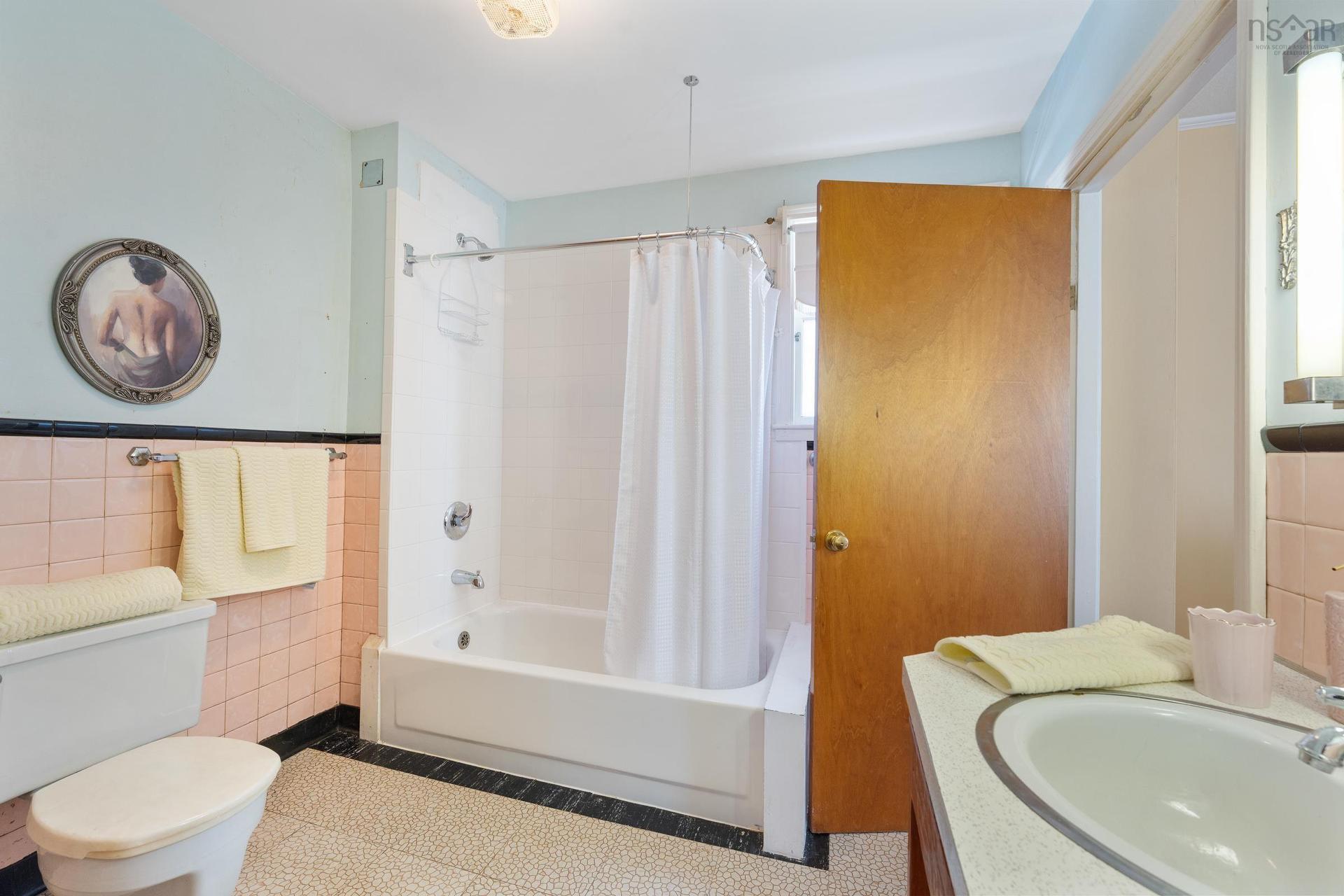 46 Highway 335, Pubnico, NS