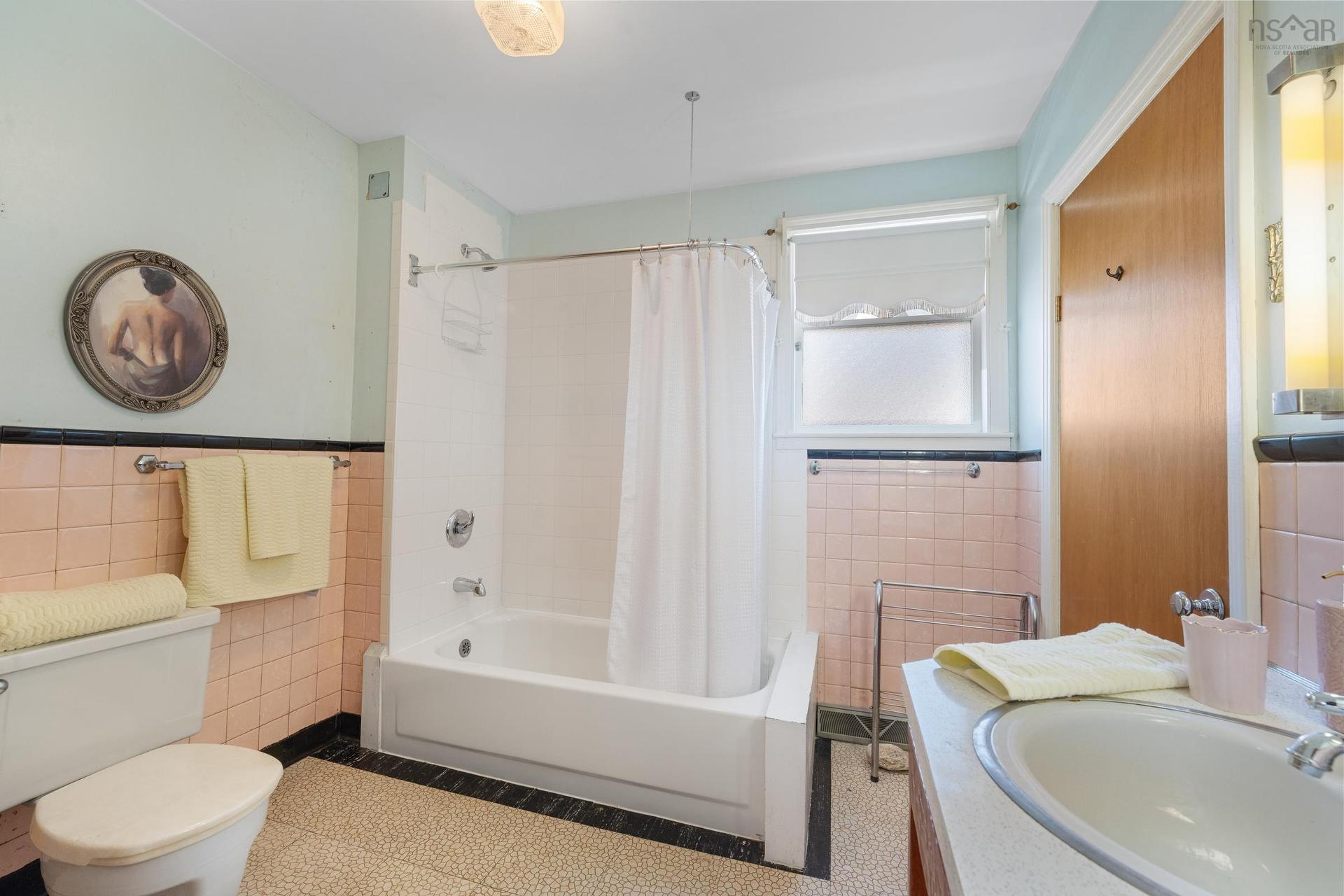 46 Highway 335, Pubnico, NS