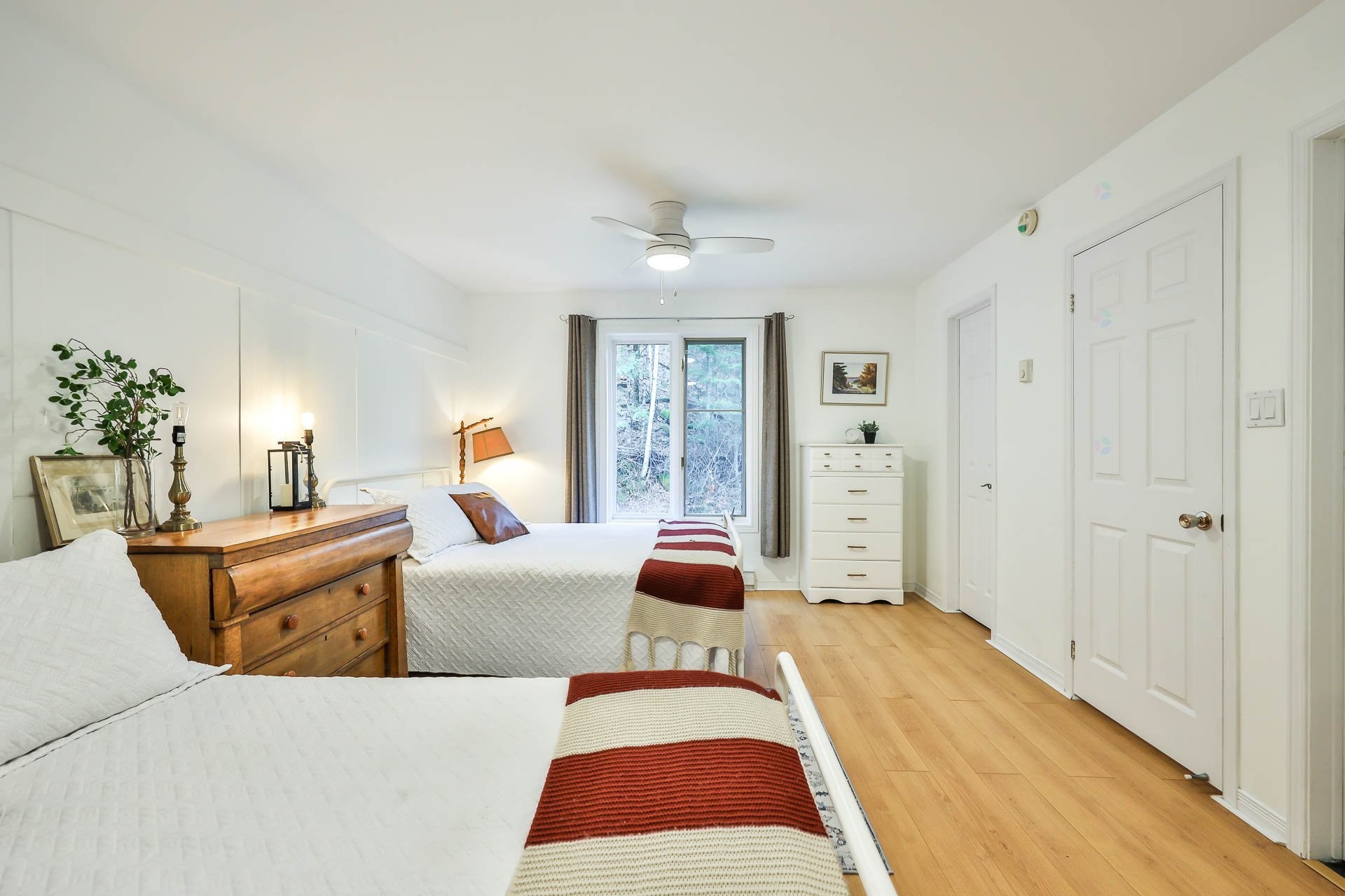 Master Bedroom - 129 Ch. Laporte, Val-Des-Bois, QC