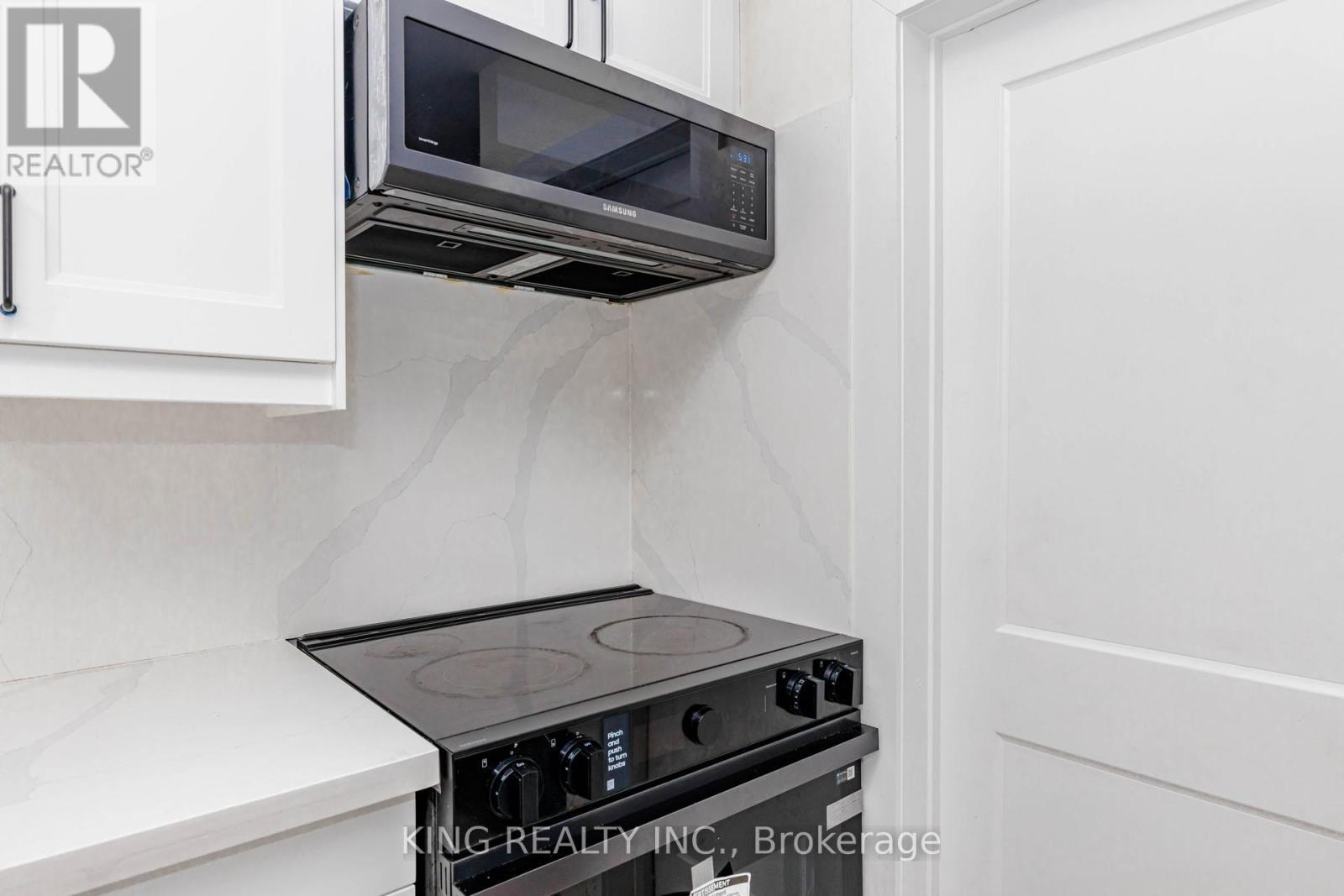 40 Granton Street, Hamilton, ON - Indoor