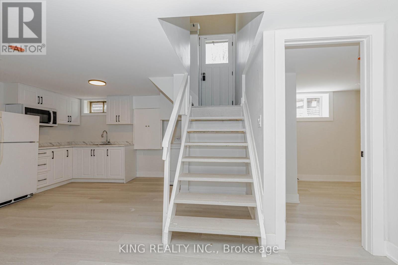 40 Granton Street, Hamilton, ON - Indoor