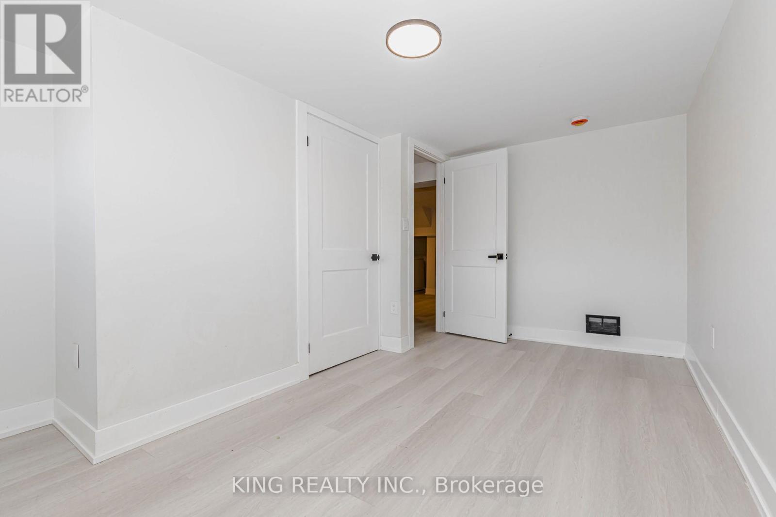 40 Granton Street, Hamilton, ON - Indoor Photo Showing Other Room