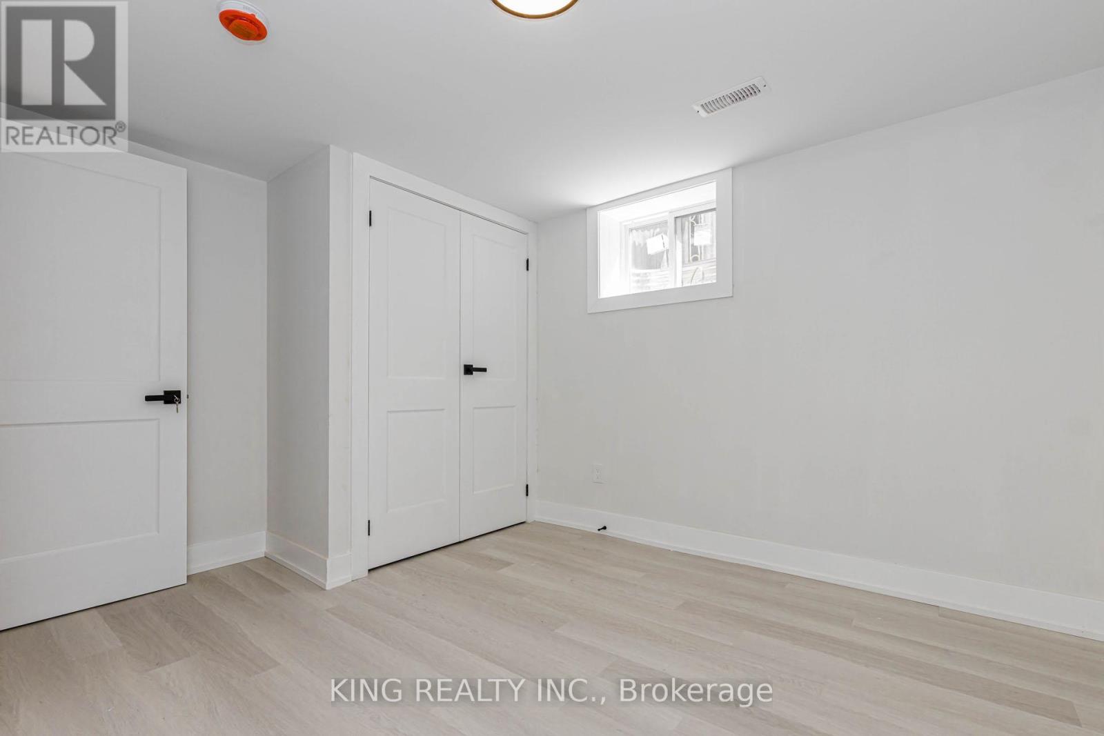 40 Granton Street, Hamilton, ON - Indoor Photo Showing Other Room