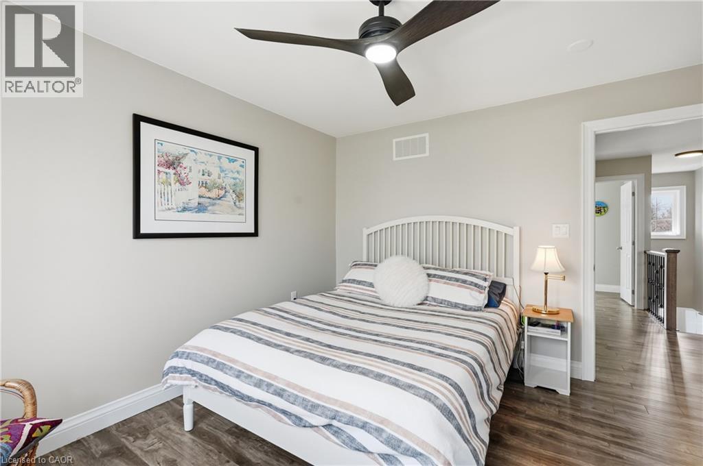3 Rembe Avenue, Hamilton, ON - Indoor Photo Showing Bedroom