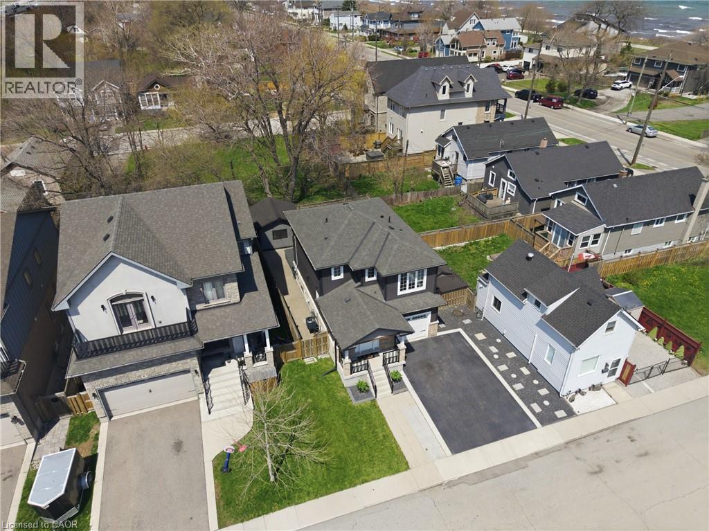 3 Rembe Avenue, Hamilton, ON - Outdoor With View