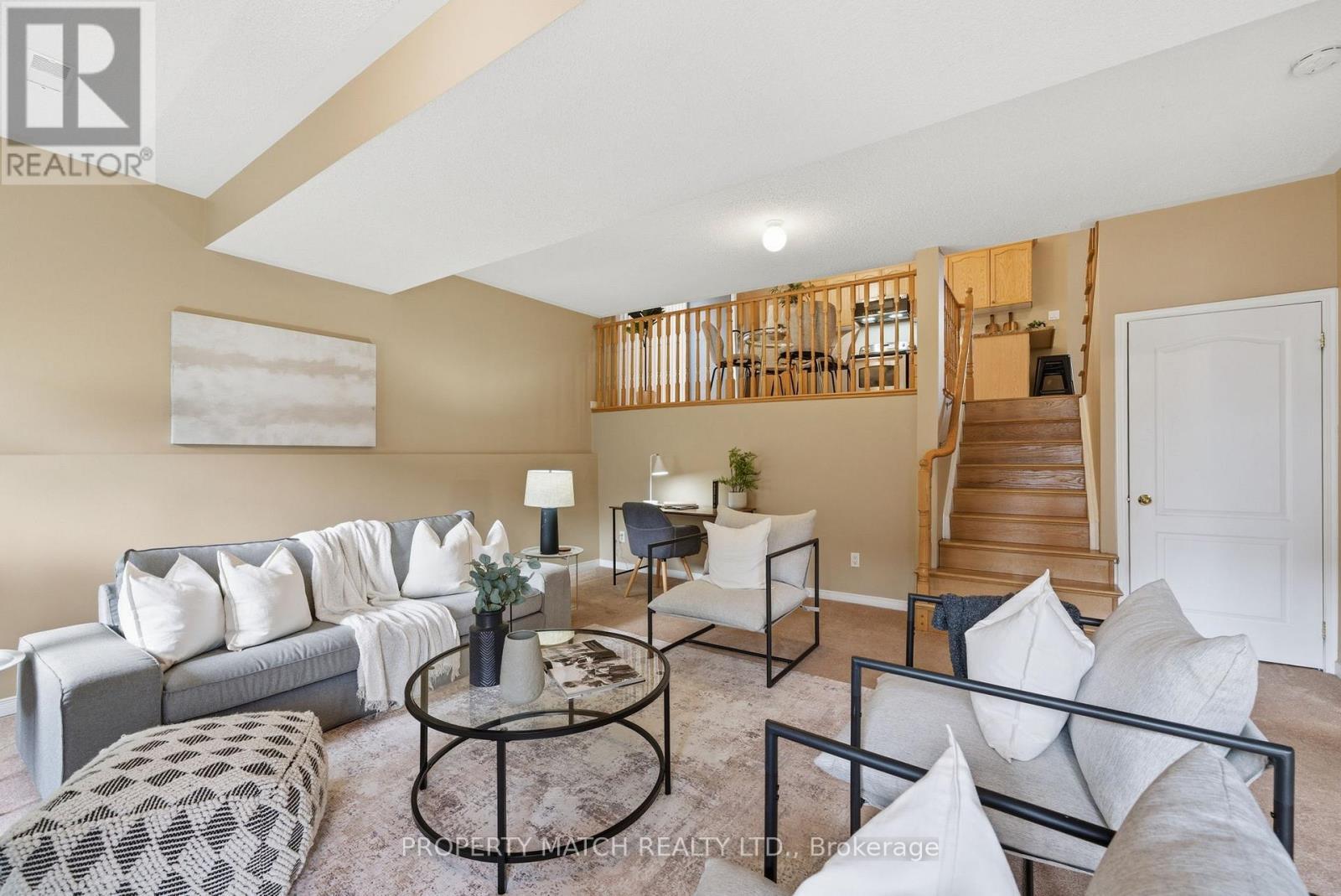 680 Ormond Drive, Oshawa, ON - Indoor Photo Showing Living Room