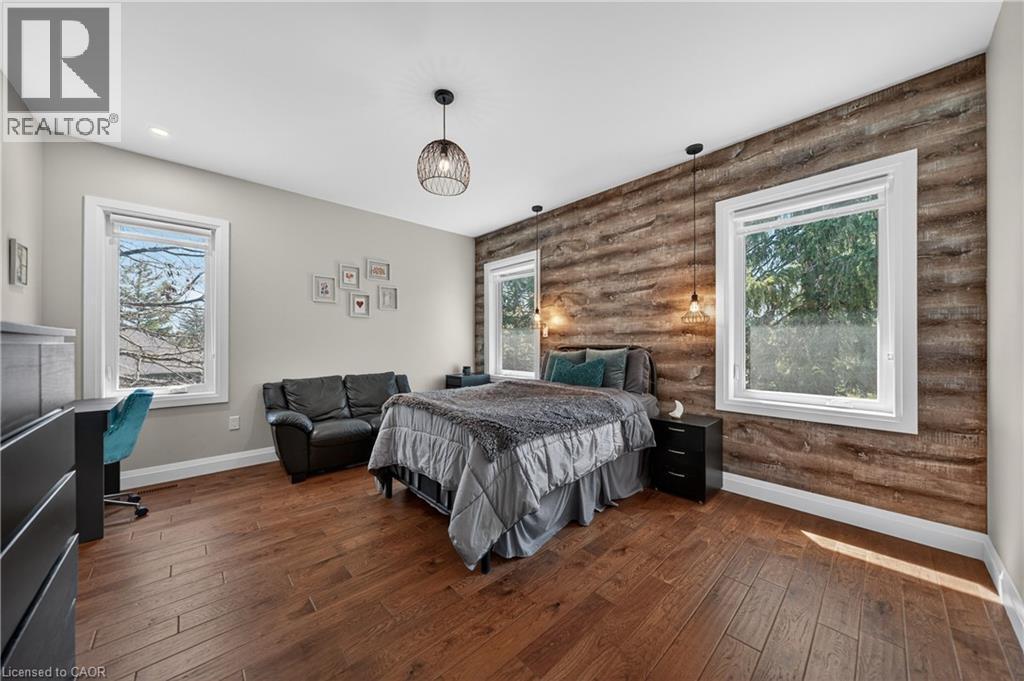 25 Macville Avenue, Kitchener, ON - Indoor Photo Showing Bedroom