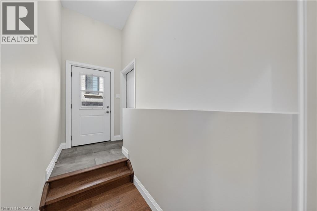 25 Macville Avenue, Kitchener, ON - Indoor Photo Showing Other Room