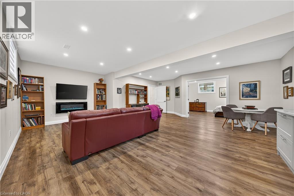 25 Macville Avenue, Kitchener, ON - Indoor