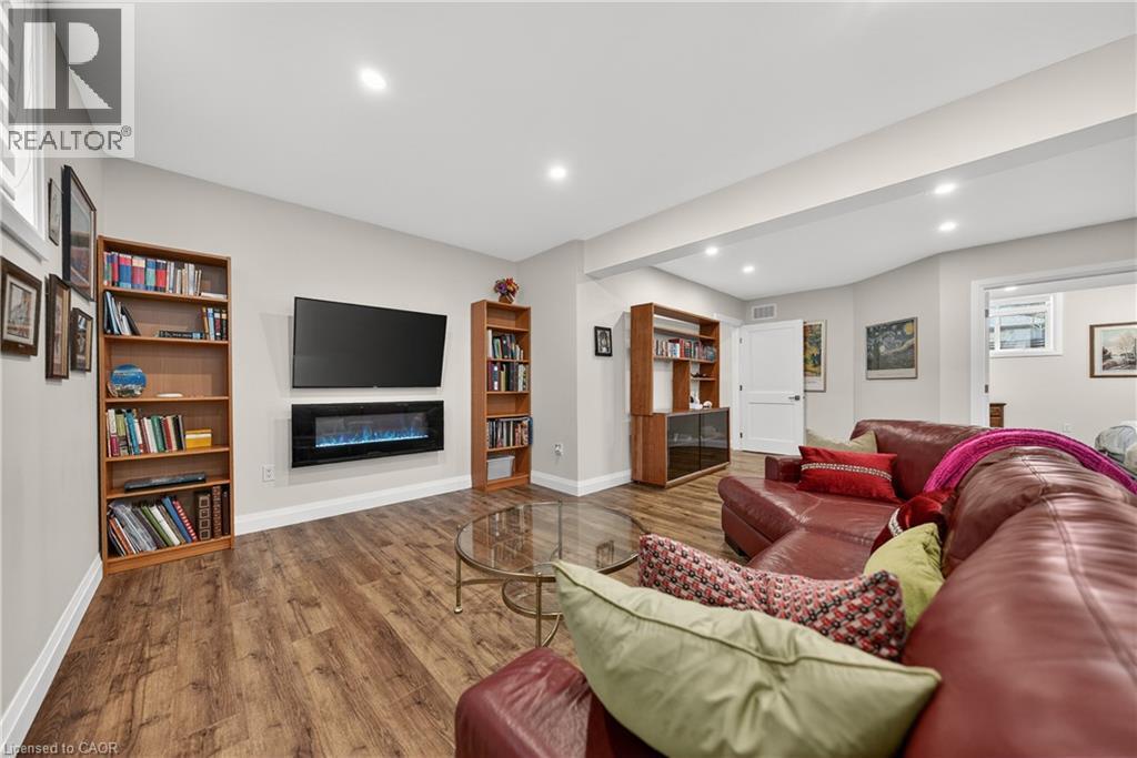 25 Macville Avenue, Kitchener, ON - Indoor