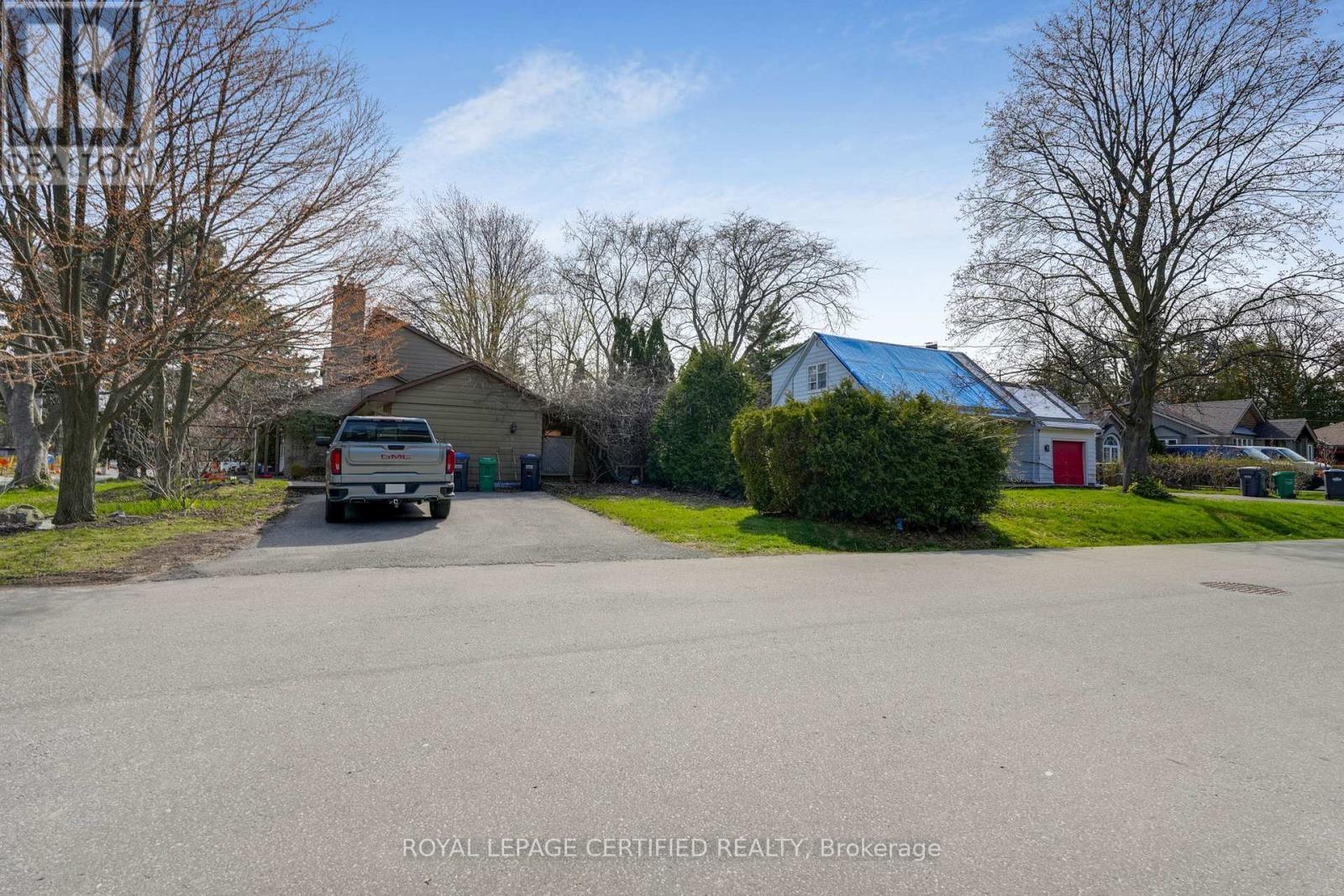1348 Hollyrood Avenue, Mississauga, ON - Outdoor