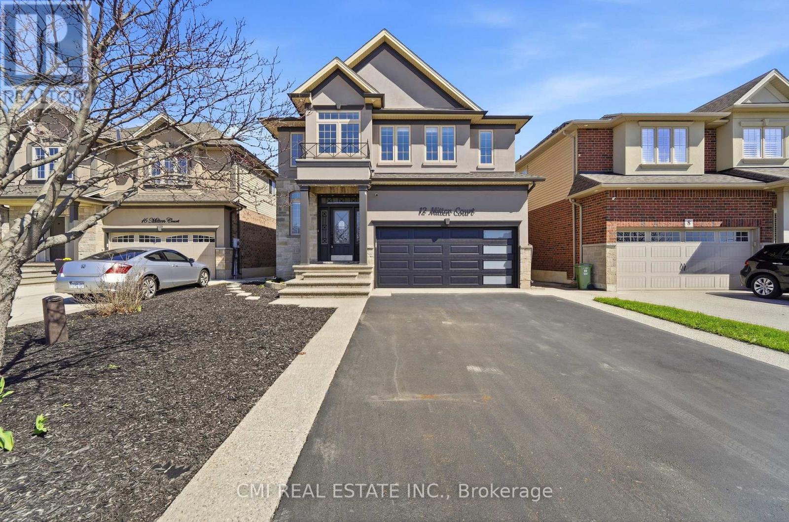 12 Mitten Court, Hamilton, ON - Outdoor With Facade