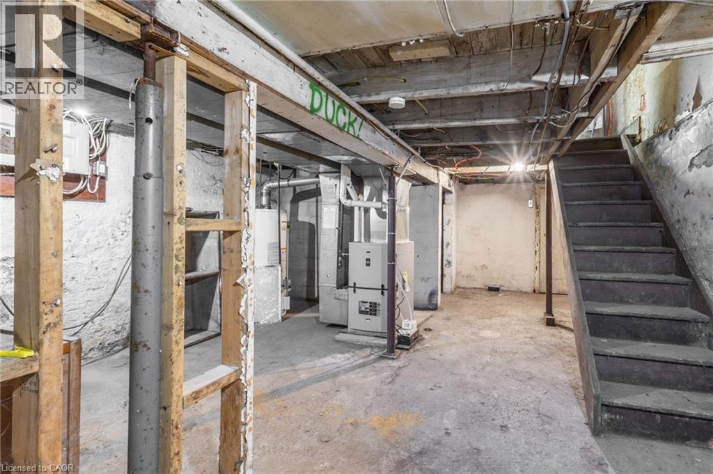 39 Munroe Street, Hamilton, ON - Indoor Photo Showing Basement