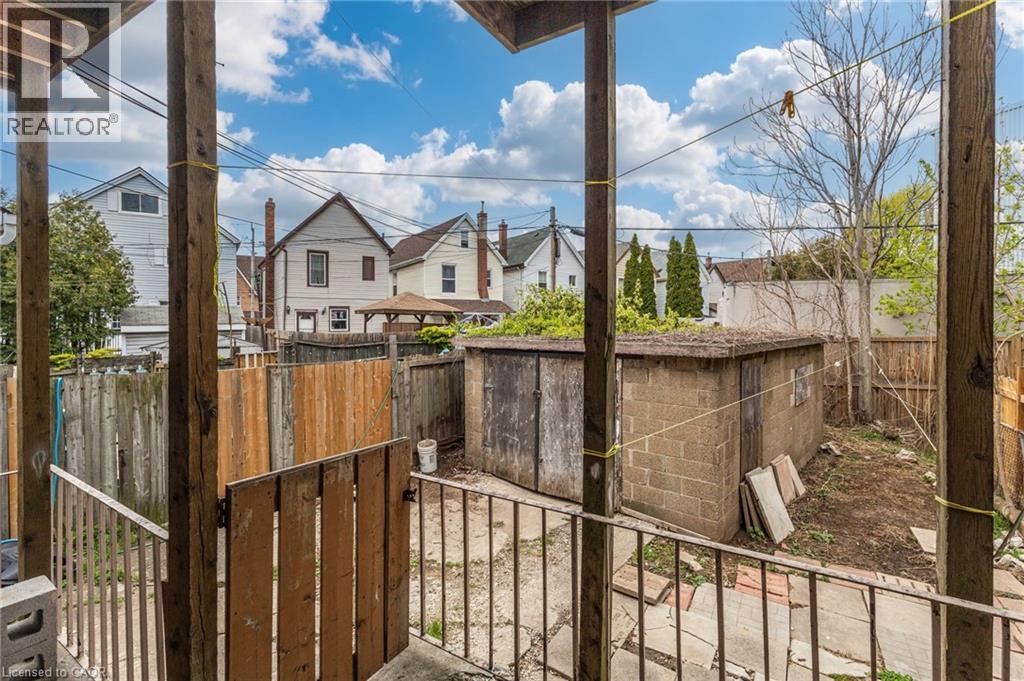 39 Munroe Street, Hamilton, ON - Outdoor