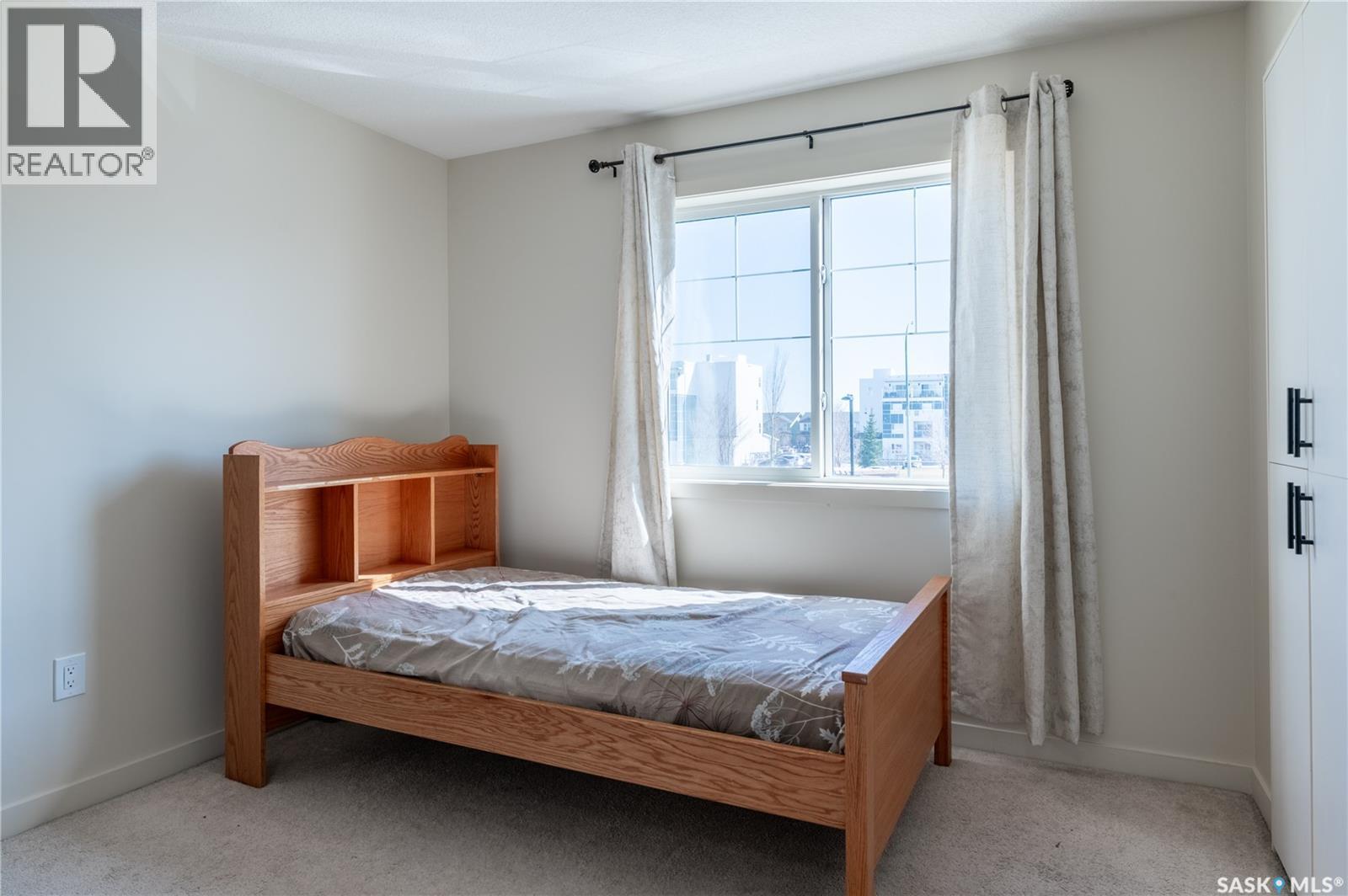 41 5702 Gordon Road, Regina, SK - Indoor Photo Showing Bedroom