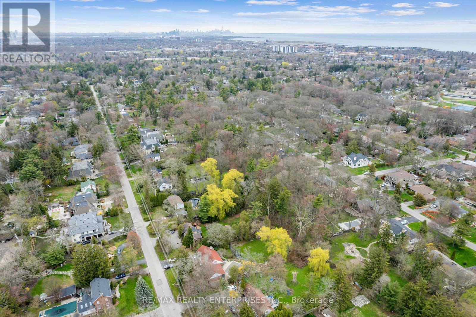 1489 Hurontario Street, Mississauga, ON