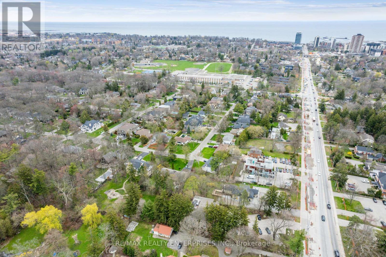 1489 Hurontario Street, Mississauga, ON