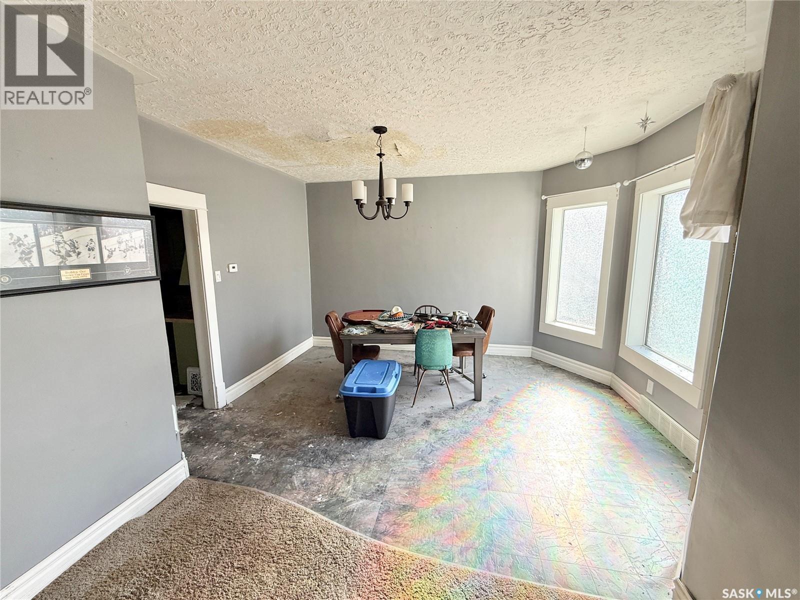 408 Assiniboia Street, Weyburn, SK - Indoor Photo Showing Other Room