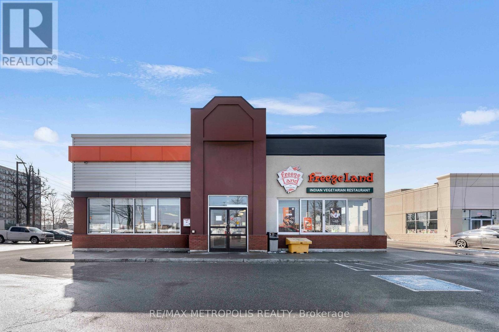 1465 Aerowood Drive, Mississauga, ON