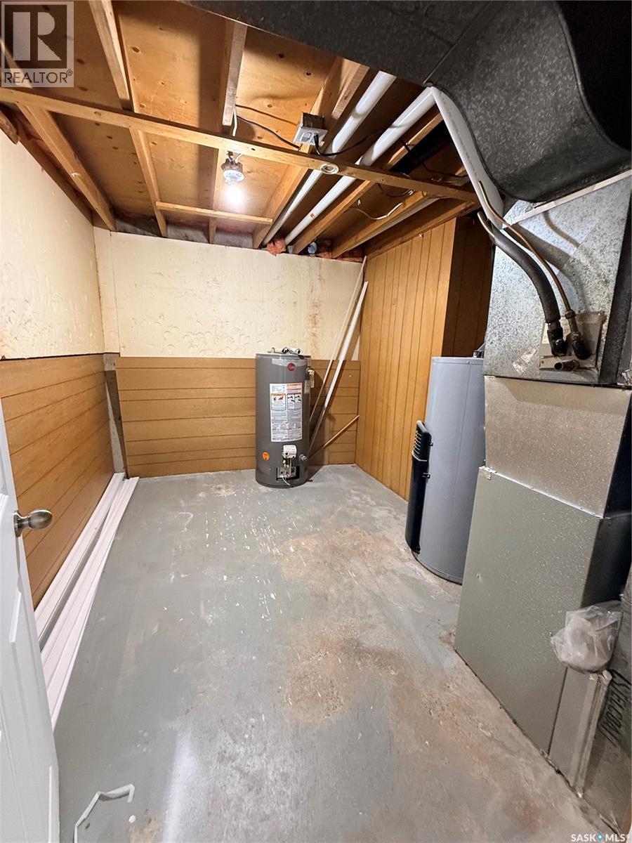 61 Maxwell Crescent, Saskatoon, SK - Indoor Photo Showing Basement