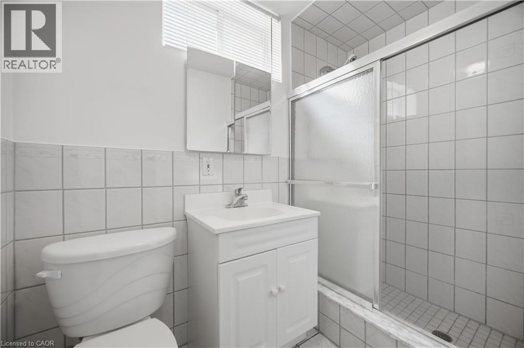 3 Donata Drive, Mississauga, ON - Indoor Photo Showing Bathroom