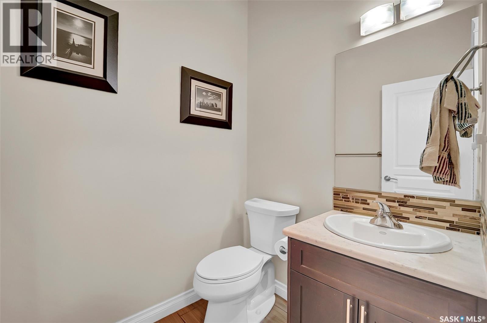 102 Atton Crescent, Saskatoon, SK - Indoor Photo Showing Bathroom