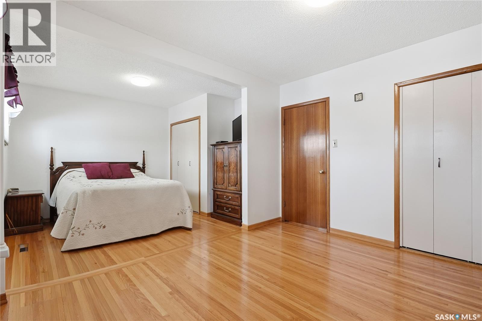 51 Mcaskill Crescent, Saskatoon, SK - Indoor Photo Showing Bedroom