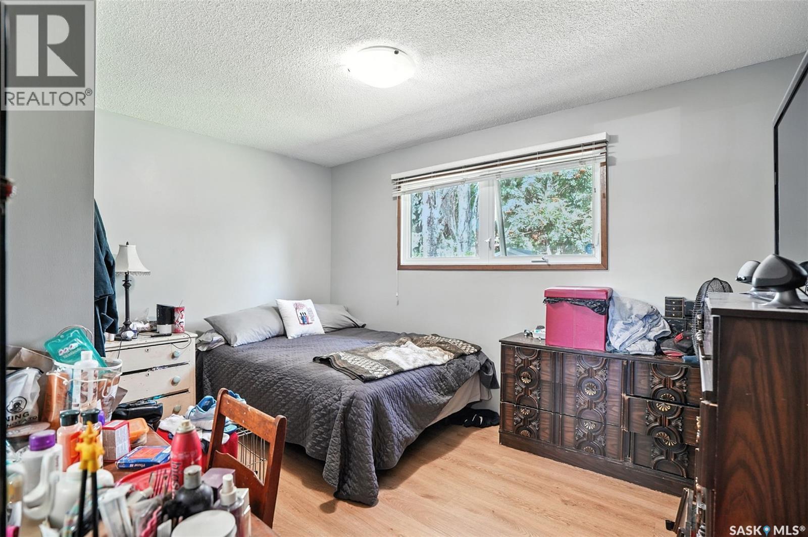 97 Maxwell Crescent, Saskatoon, SK - Indoor Photo Showing Bedroom