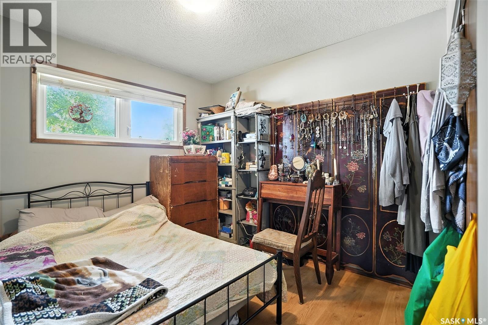 97 Maxwell Crescent, Saskatoon, SK - Indoor Photo Showing Bedroom